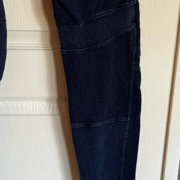 Men's Navy Jogger Pants - Picture 5 of 5